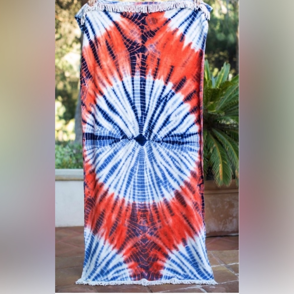 NWT Tie Dye Beach Towel Size 73”x34”
